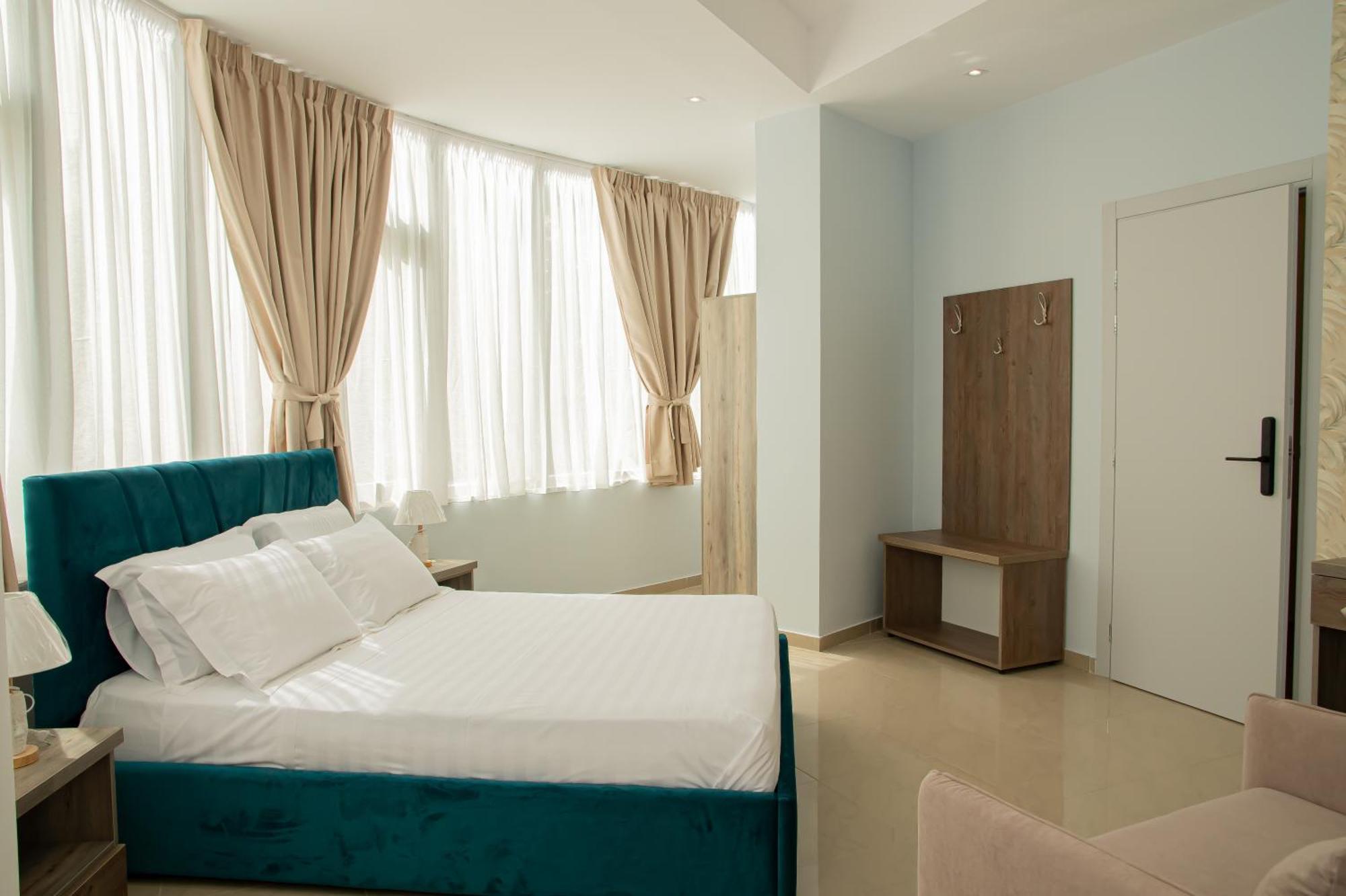Alv Rent Rooms Vlore Ngoại thất bức ảnh