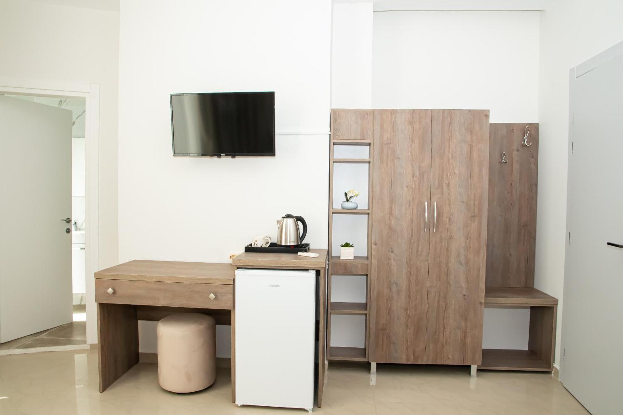 Alv Rent Rooms Vlore Ngoại thất bức ảnh