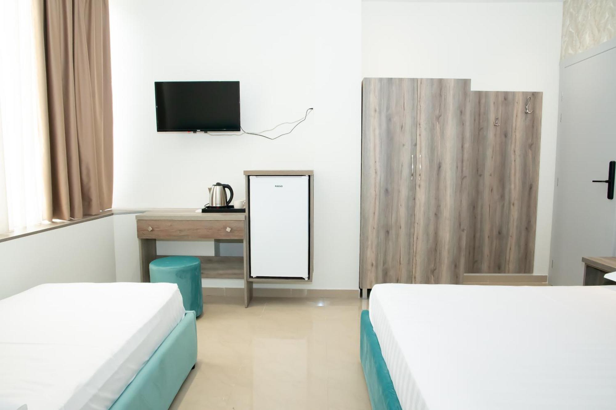 Alv Rent Rooms Vlore Ngoại thất bức ảnh